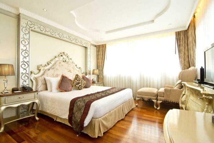 Image of a guestroom at the joiner free LK The Empress hotel in Pattaya